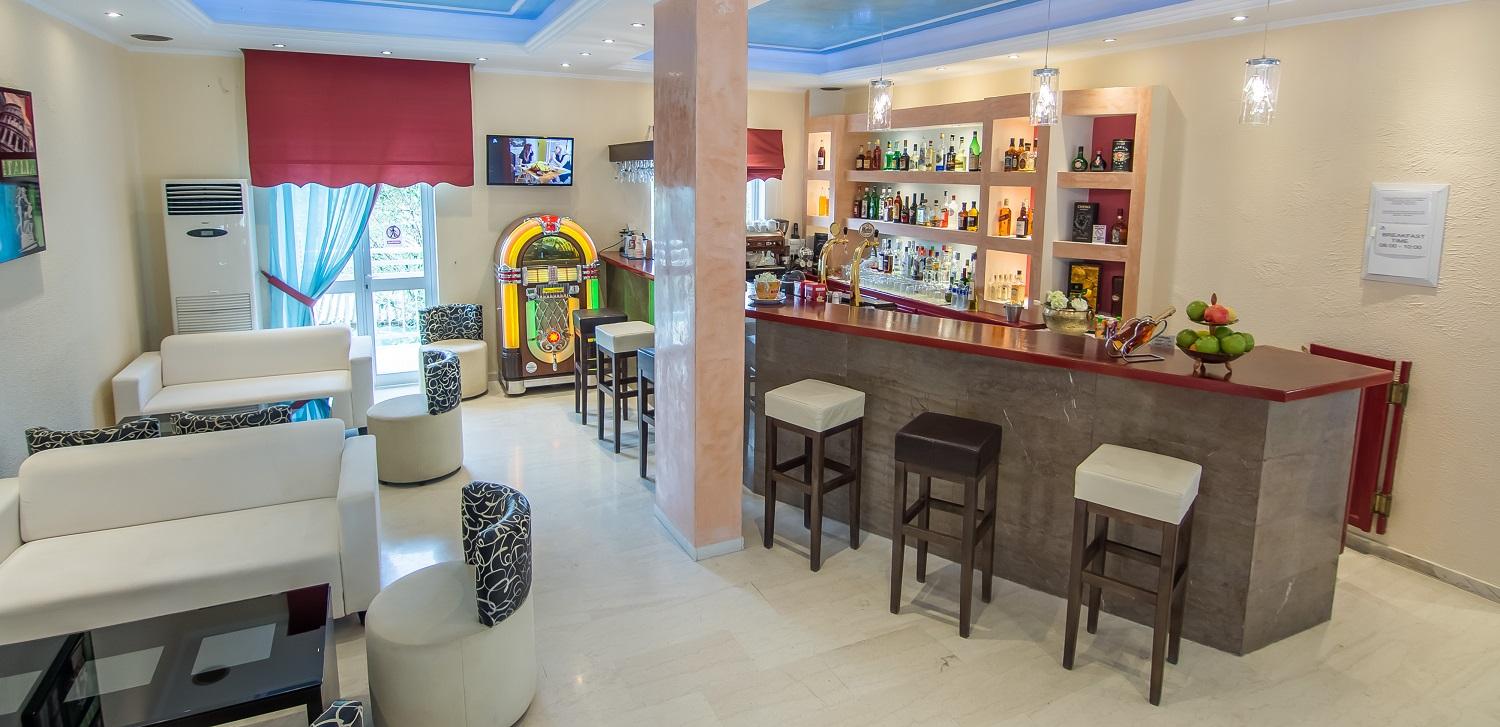 普利马维拉酒店 Gazátika 外观 照片